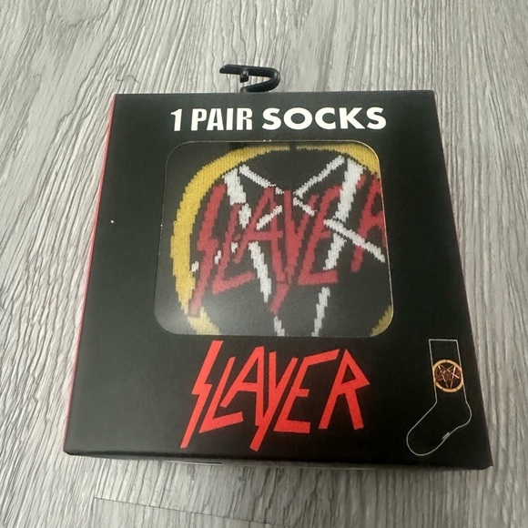 NEW! Slayer Socks Gift Box Rock-n-Roll Metal Music Fandom Dopamine Y2K Grunge - Picture 1 of 2